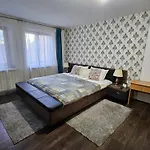 Apartment Queen Bridge